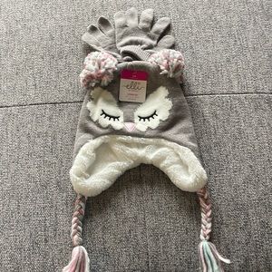Hat and gloves 2 piece set